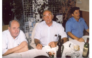 35 - En el restaurante Oasis - 2001